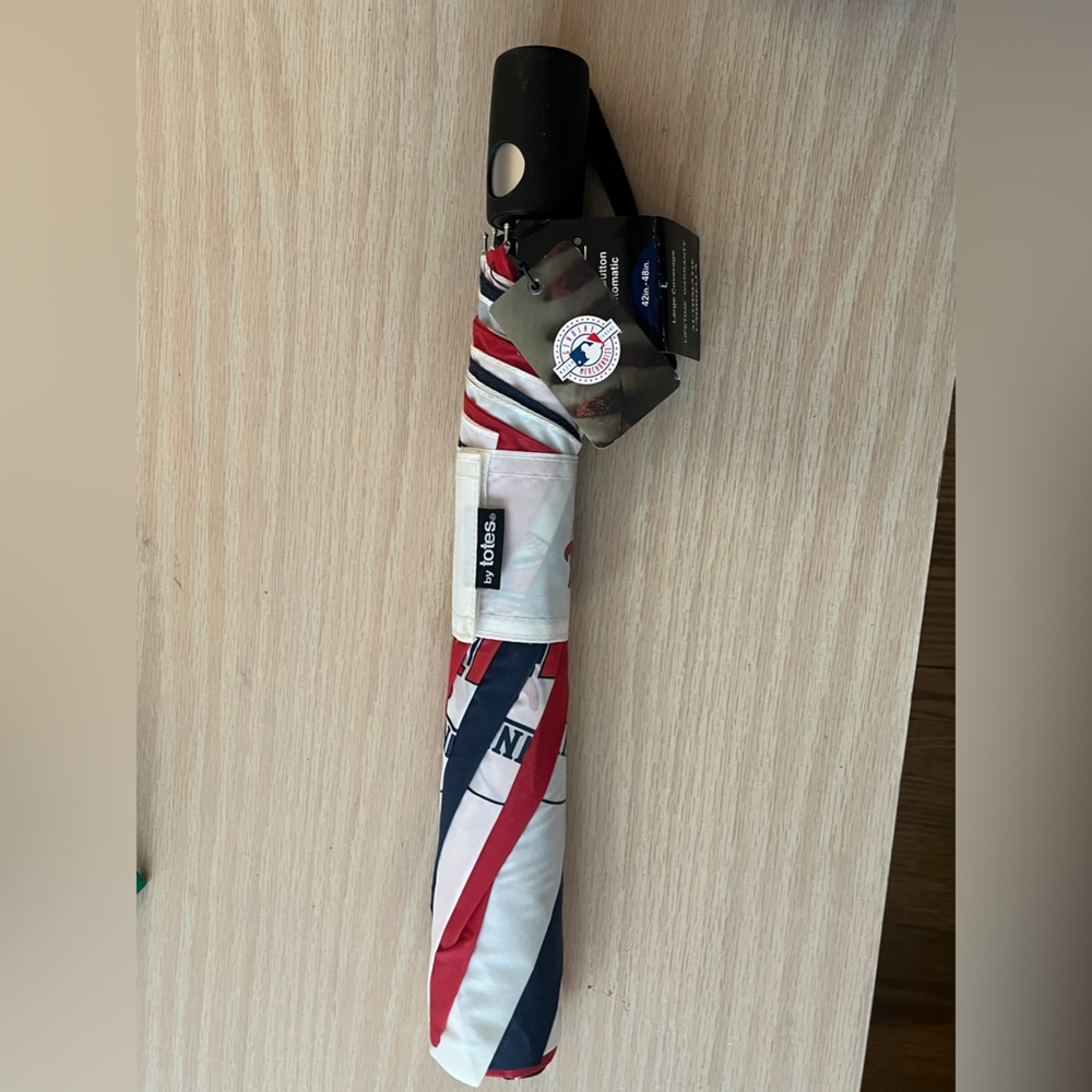 NWT Official Twins gear Red and Blue Striped Men's Umbrella